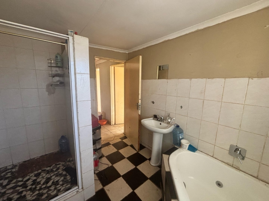 10 Bedroom Property for Sale in Olive Hill Free State